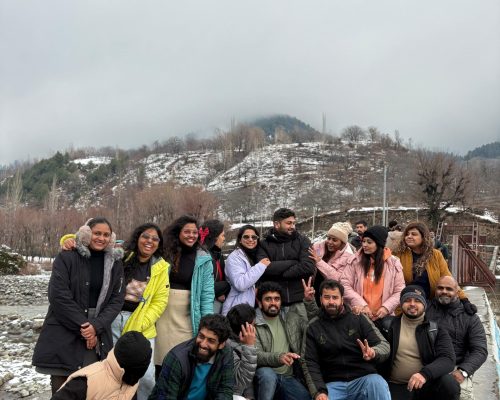 PHOTO-2025-03-01-21-23-04 one day trip in kashmir. travovac